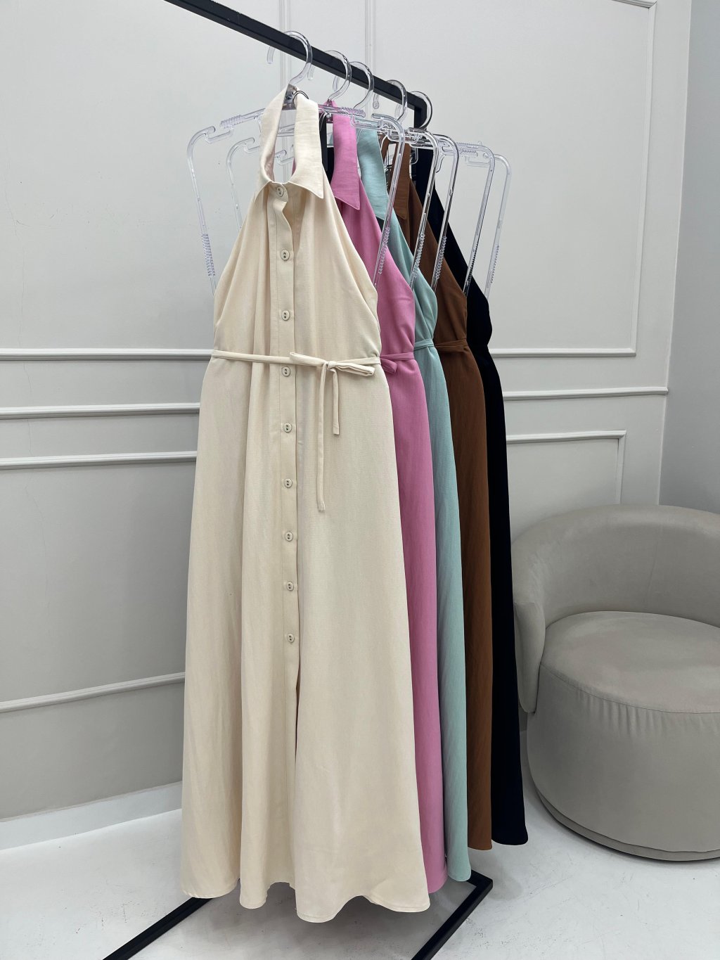 Vestido longo frente unica botoezinhos e amarracao cintura HP