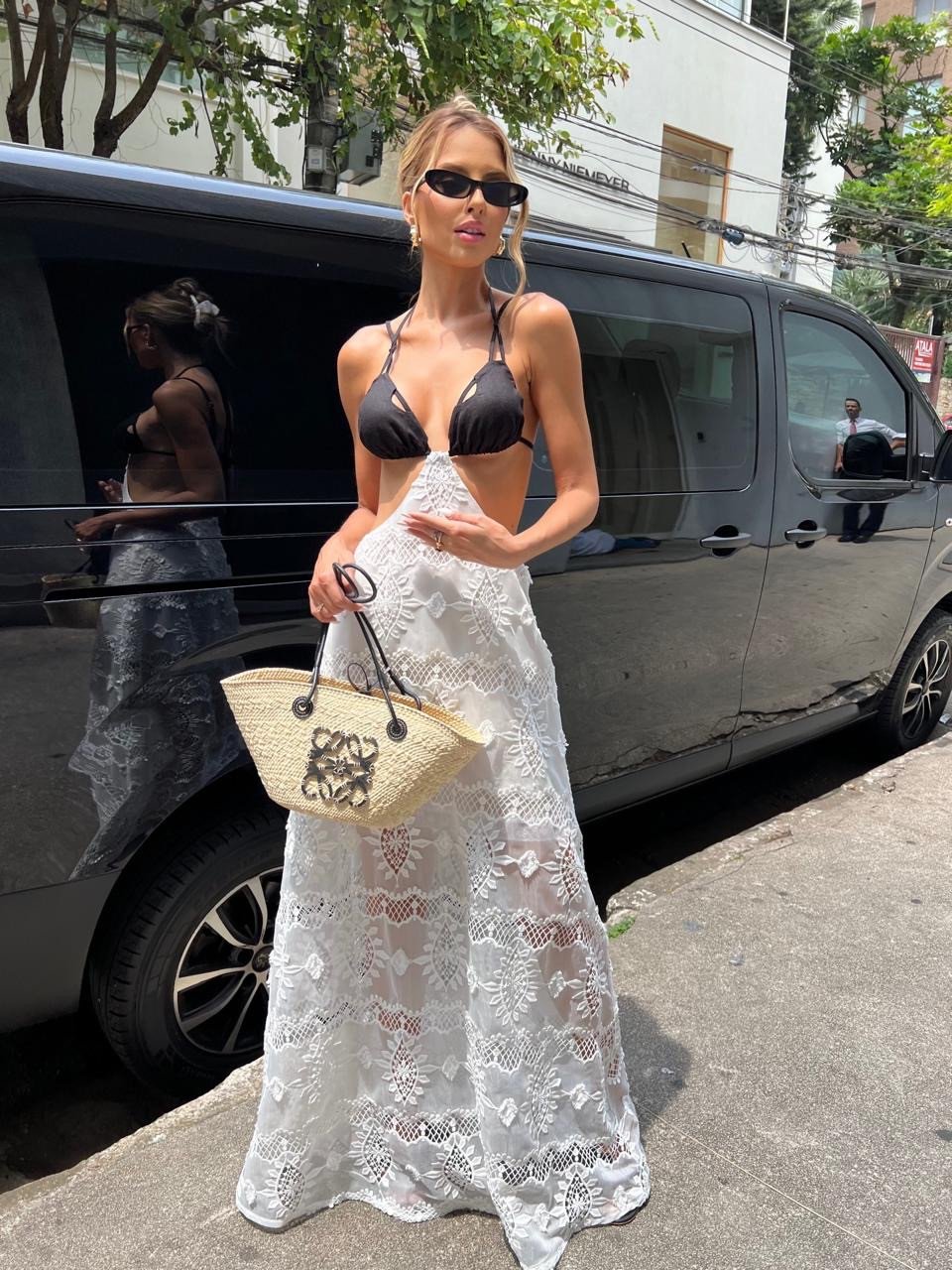 Vestido longo top linho preto tirinhas e saia bordada off Salgu SV-1438