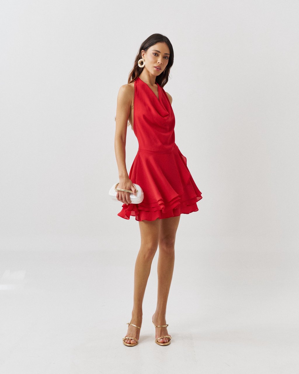 Vestido curto frente única decote caído babados barra HP