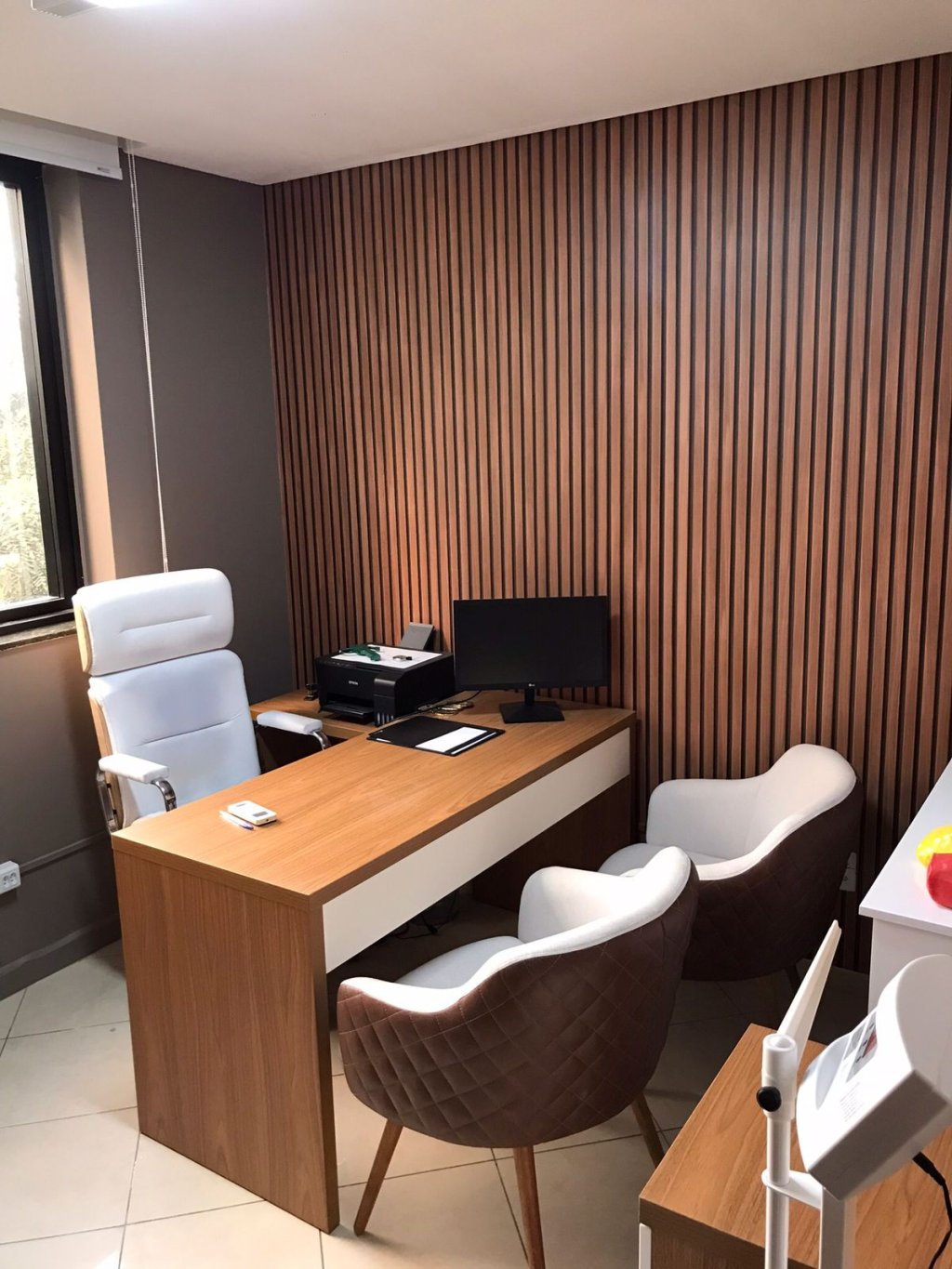 Wood Burgo 977D93 1.22 larg