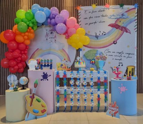 Arco Desconstruído nas Cores Vermelho, Laranja, Verde, Azul, Lilás, Rosa e Amarelo em tons de Candy Color 2,5 Metros