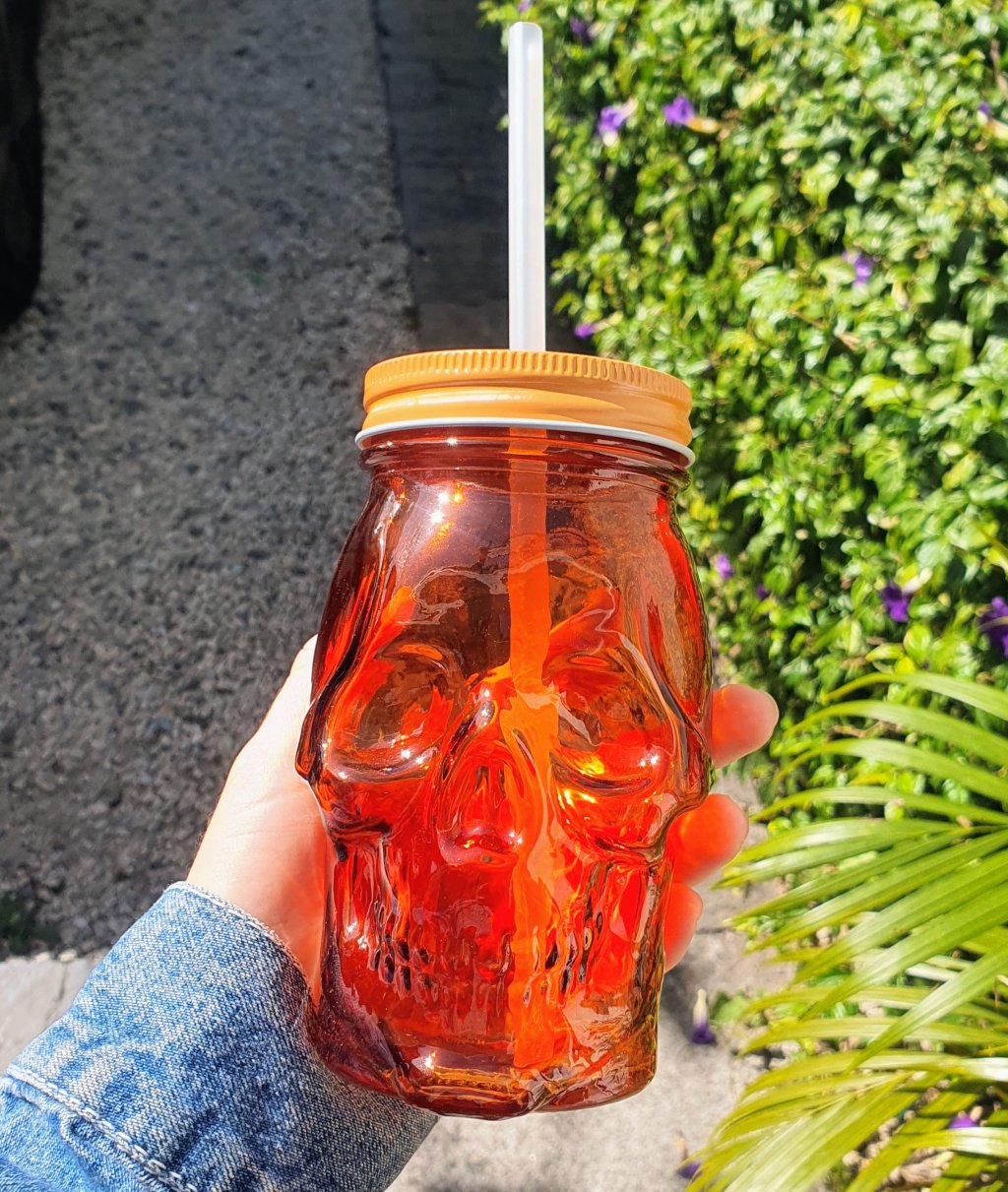 Copo caveira laranja 