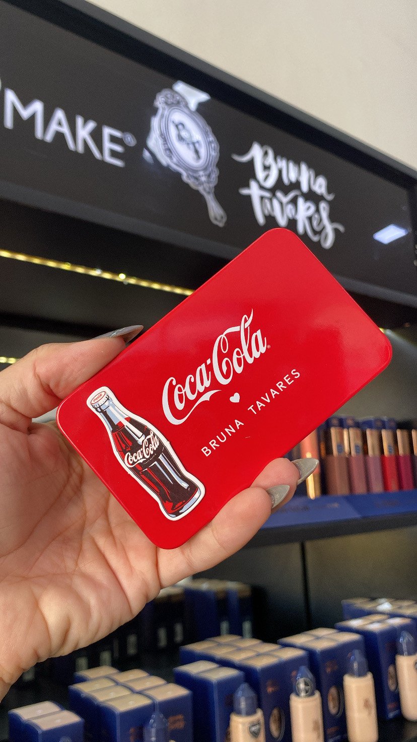 BT x Coca-Cola Paleta de Sombras Refresh Yourself