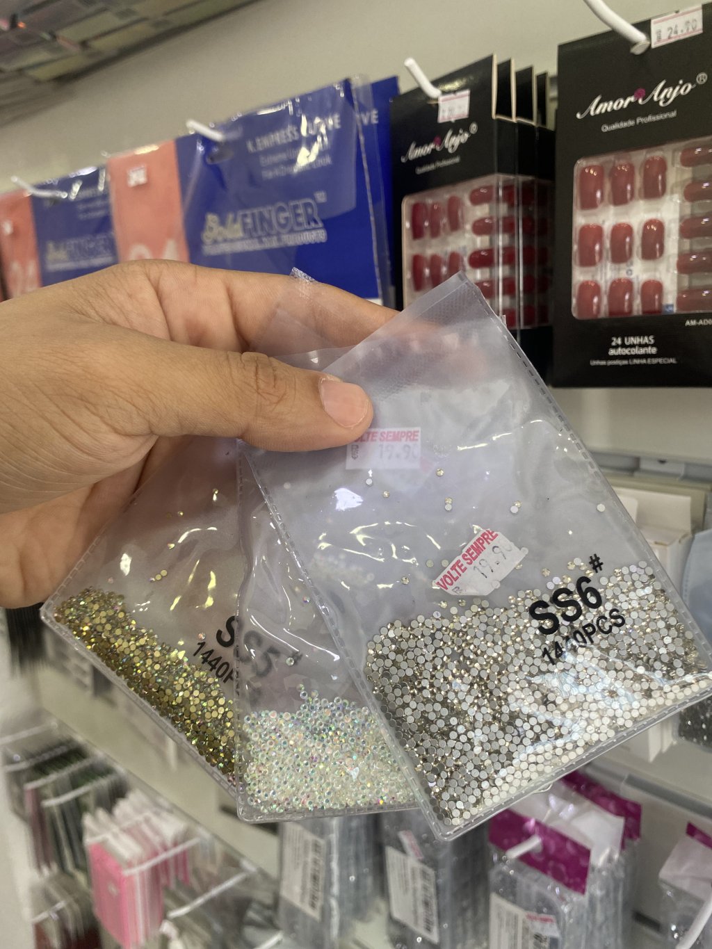 KIT PEDRINHAS 1440 PÇS 