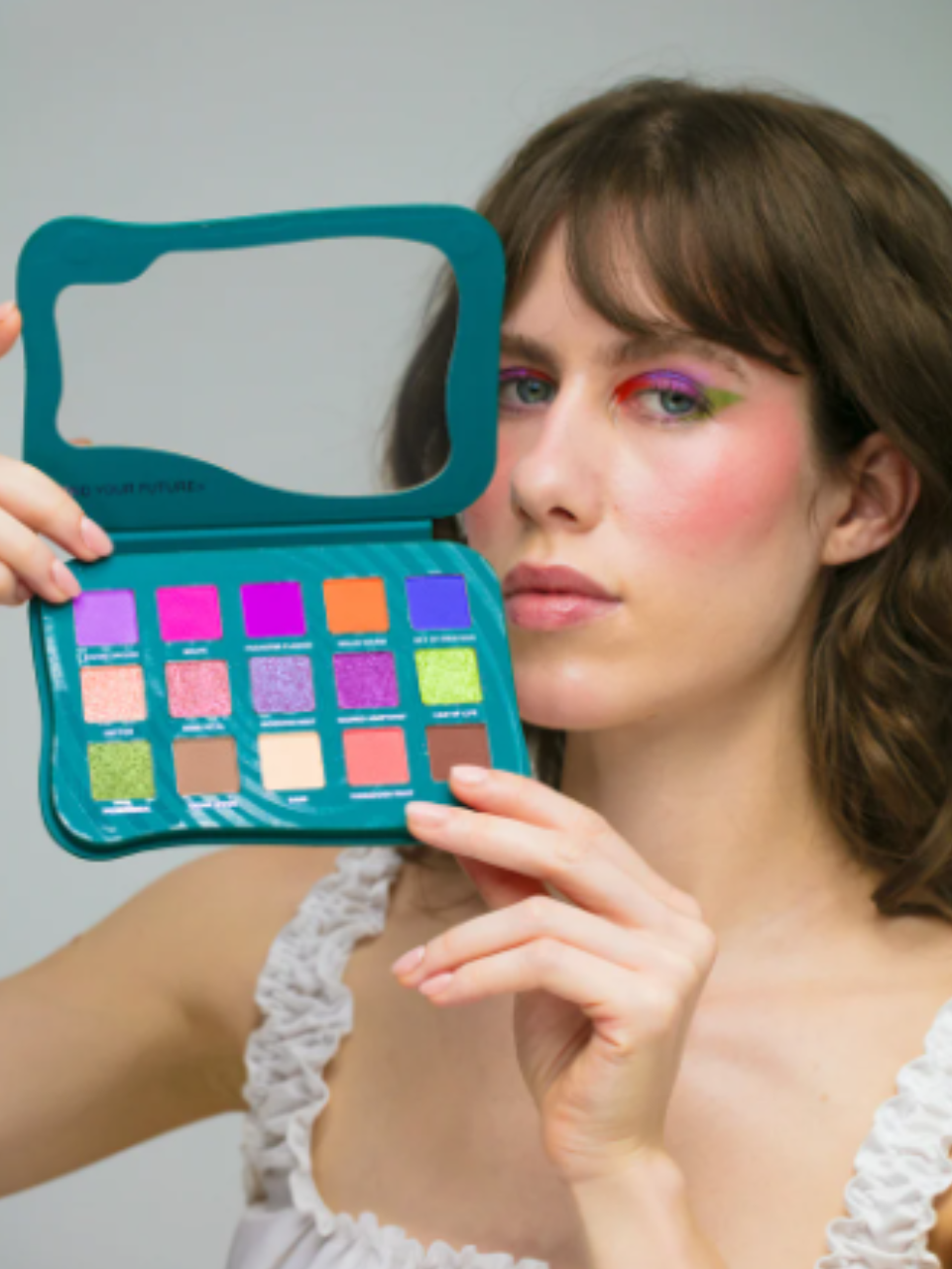  Paleta De Sombras Eden Wonder Hbe2210 - Ruby Rose