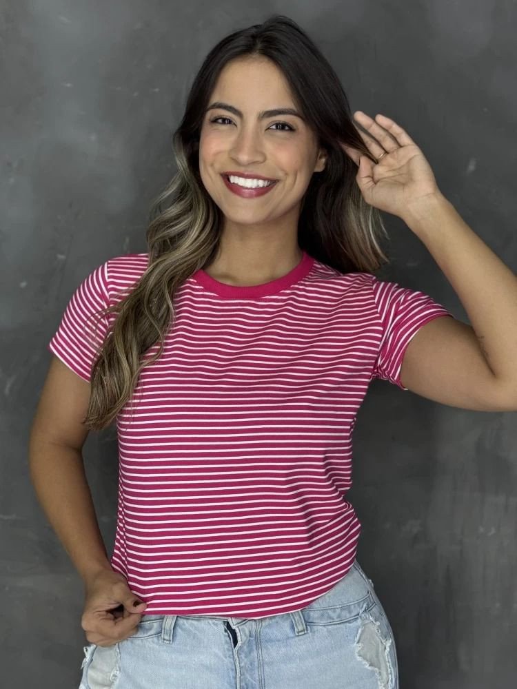 Tshirt listrada vermelha 