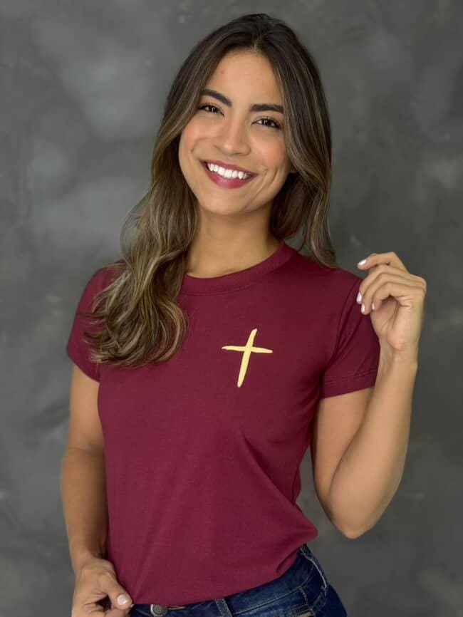 Tshirt silcada Cruz no bolço 