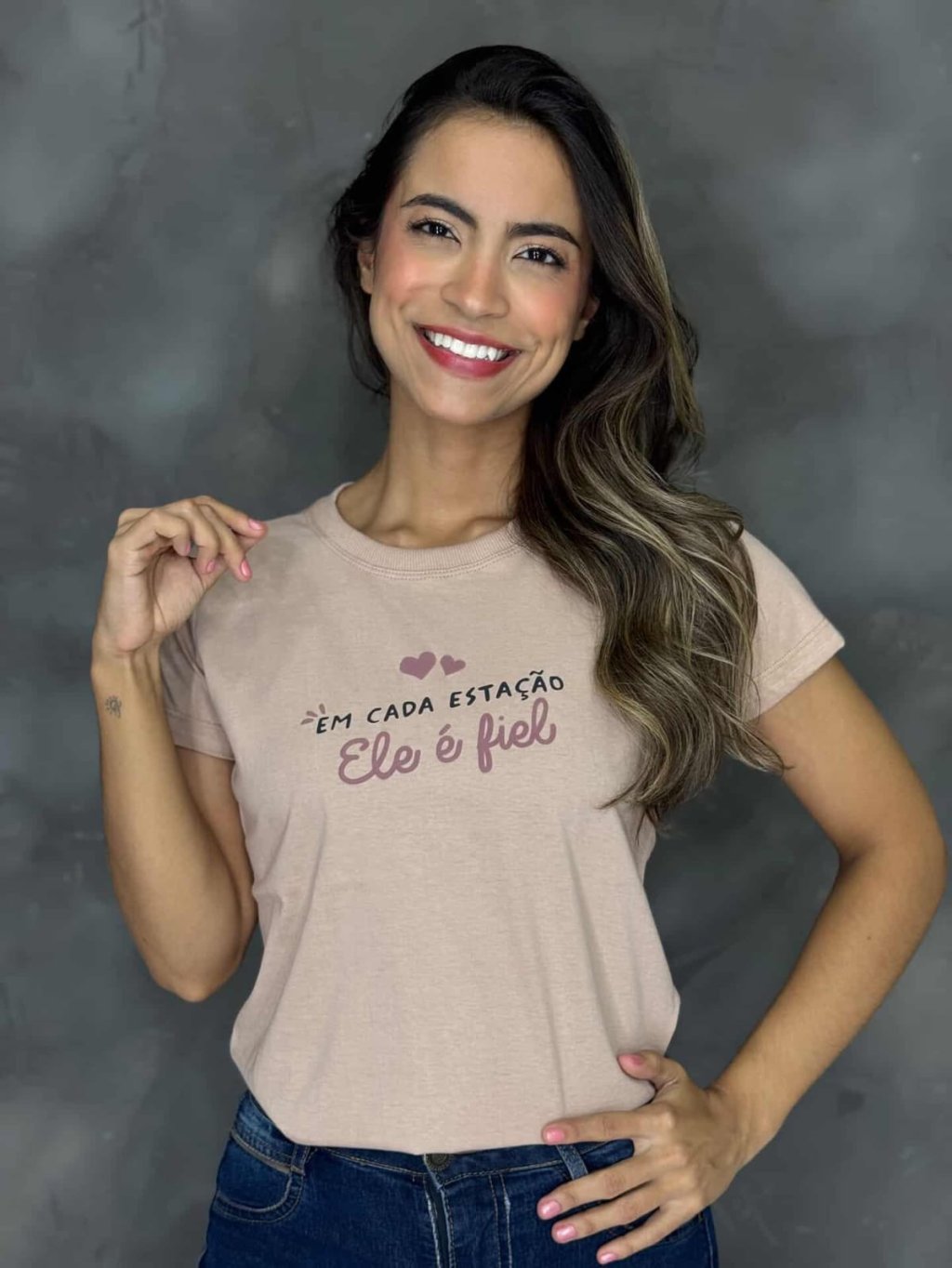 Em cada estação ele é fiel / areia 