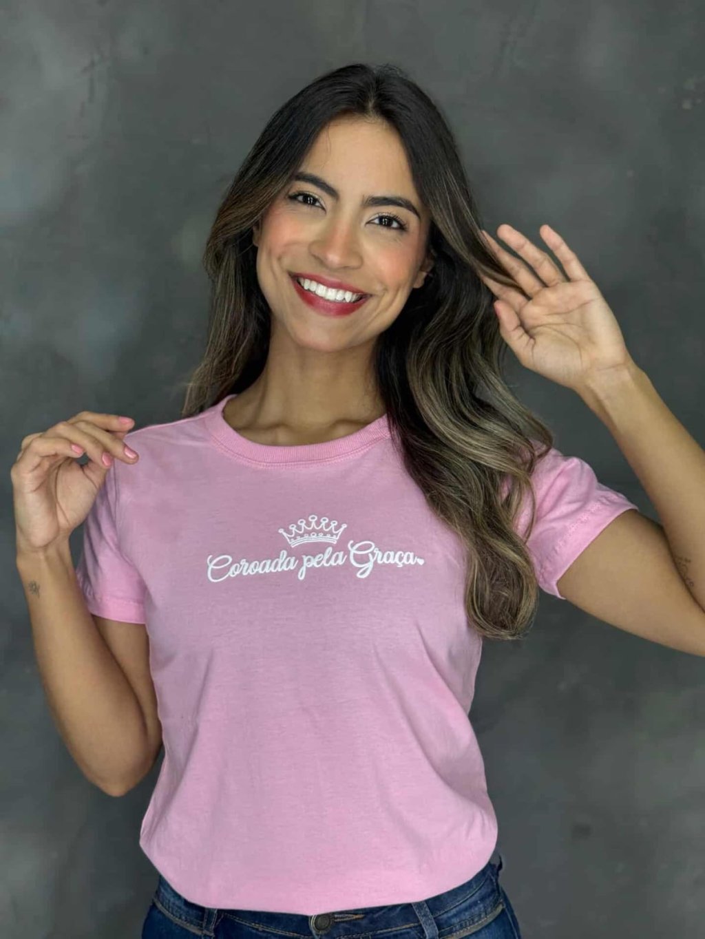 Coroada pela graça / rosa chiclete 