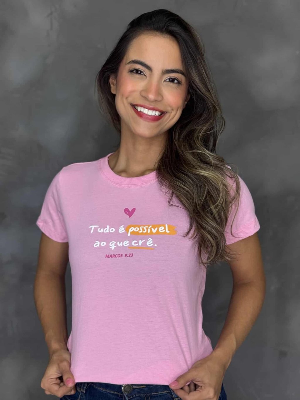 Tudo é possível ao que crê - Rosa chiclete  