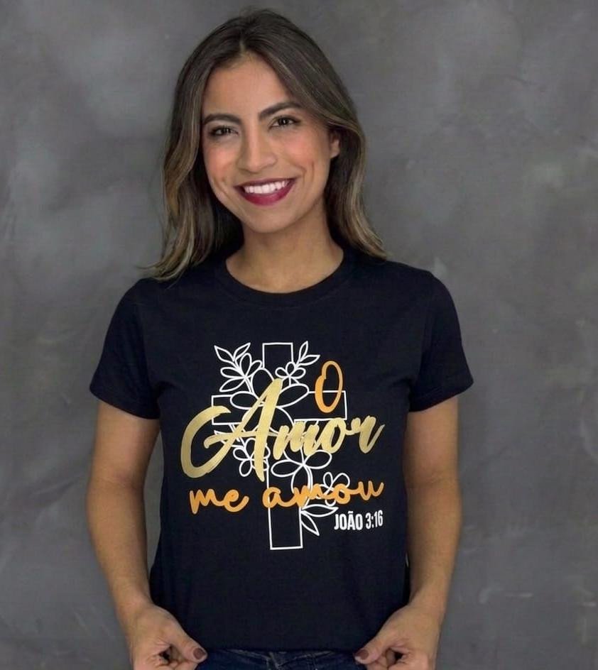 Tshirts preta o amor me amou 