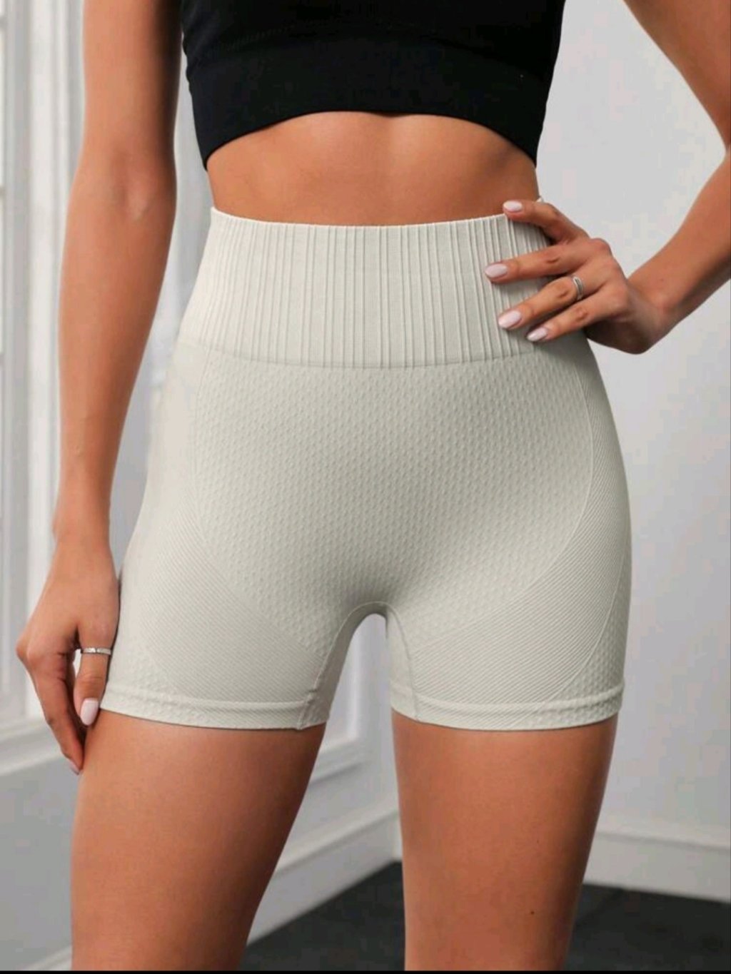 SHORT POLIAMIDA FITNESS C/ EMPINA BUMBUM: 8811-2