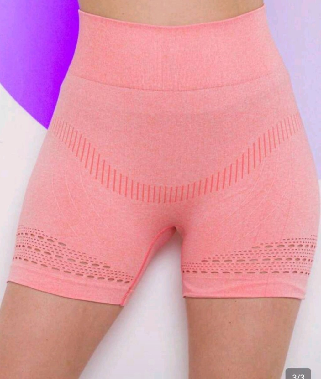 SHORT EMPINA BUMBUM C/FUROS REF:8810