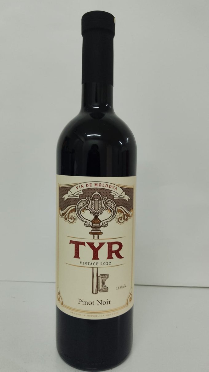 Tyr  Pinot Noir Tinto 750ml