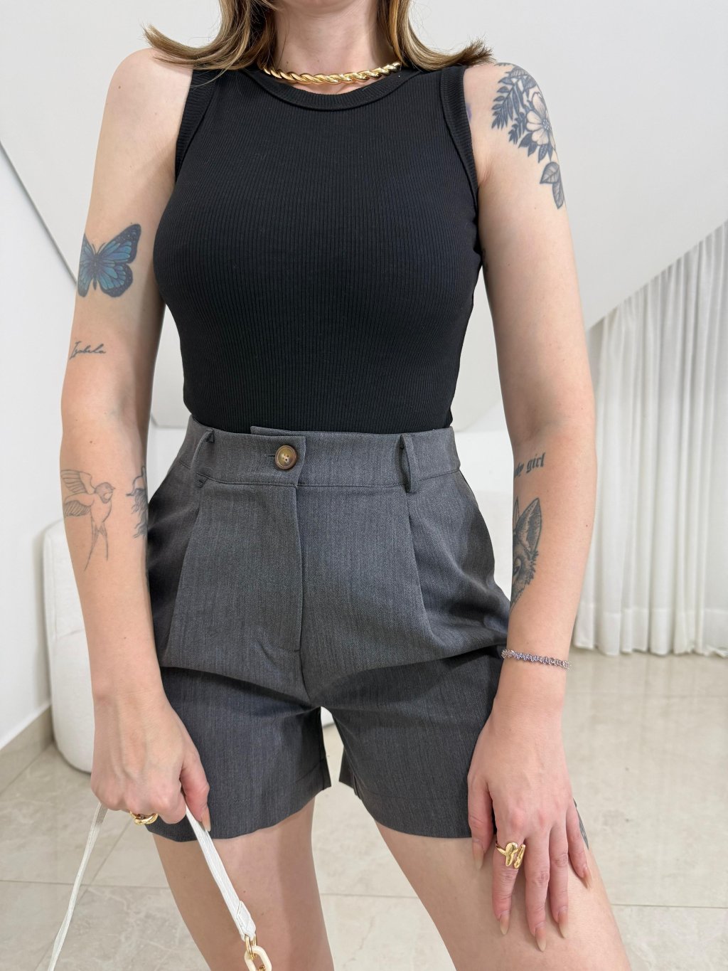 Shorts Alfaiataria Detalhe Linho