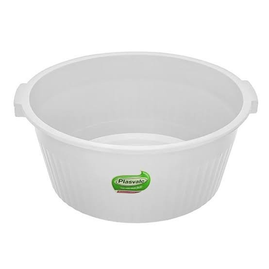 Bacia canelada 34l branca plasvale 